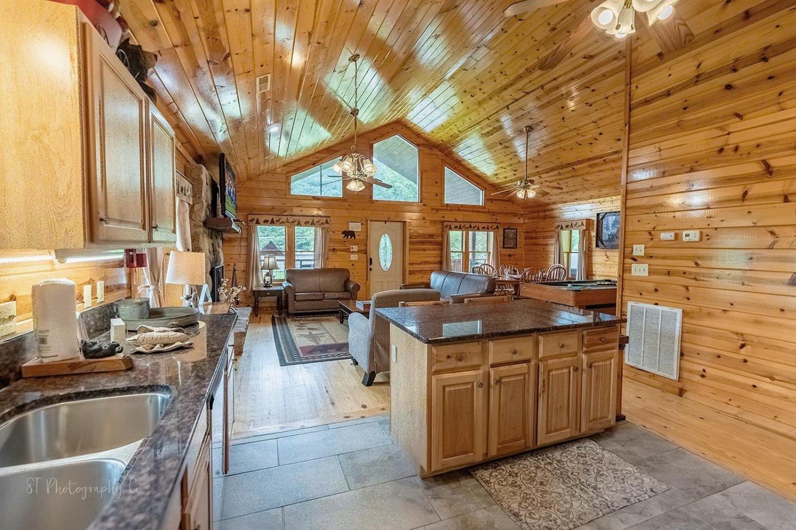 Little Sugar Camp Villa Sevierville Exteriör bild